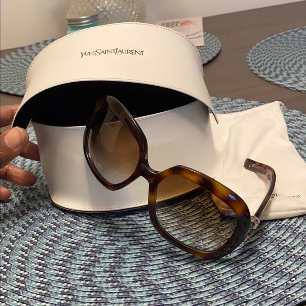 LIKE NEW Yves Saint Laurent Sunglasses